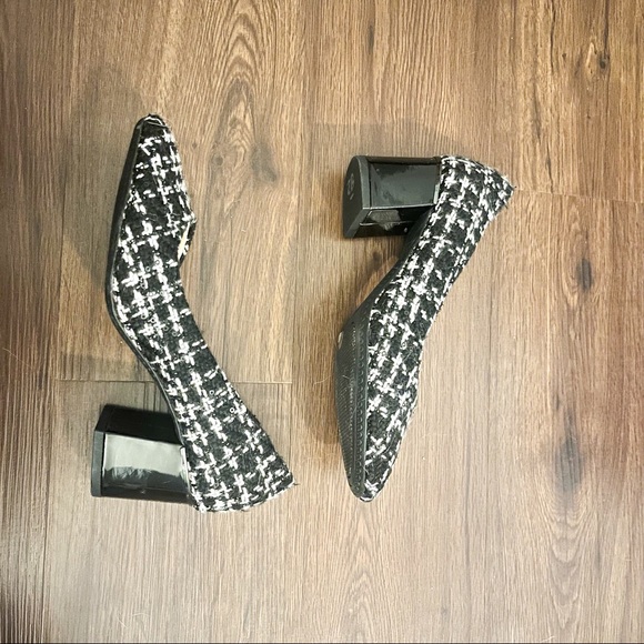 🖤Tweed Chanel styled Block Heels🤍 - Picture 4 of 4